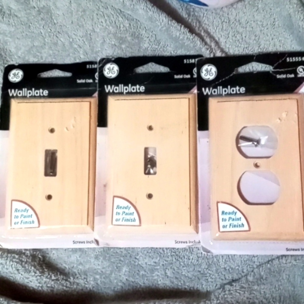 GE Solid Oak Paintable 2 Switch covers &  1 Outlet cover NIB